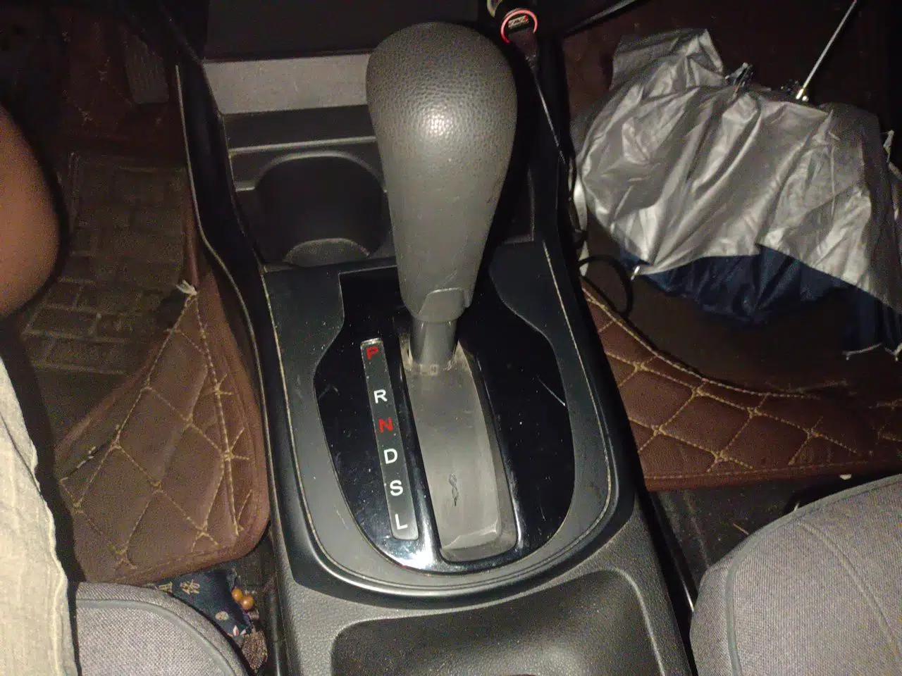 Honda City 2017 1.5L CVT Comfort Version — миниатюра 14