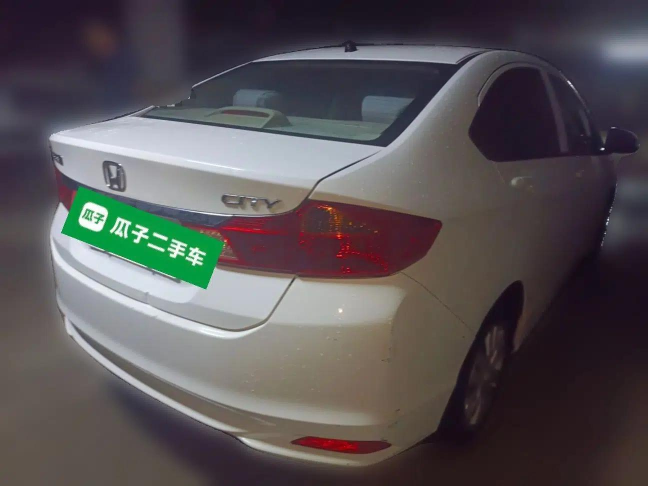 Honda City 2017 1.5L CVT Comfort Version — миниатюра 6