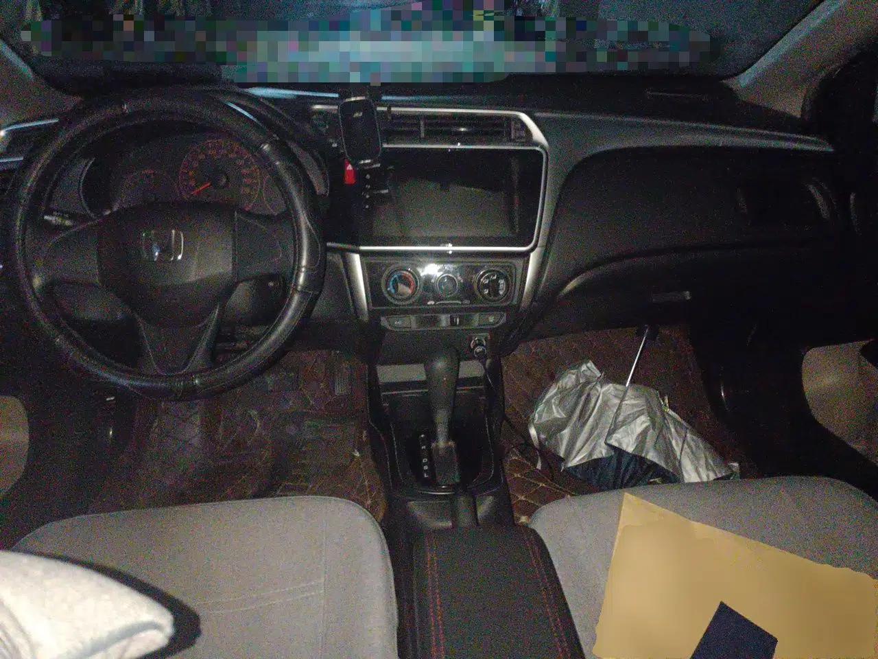 Honda City 2017 1.5L CVT Comfort Version — миниатюра 9