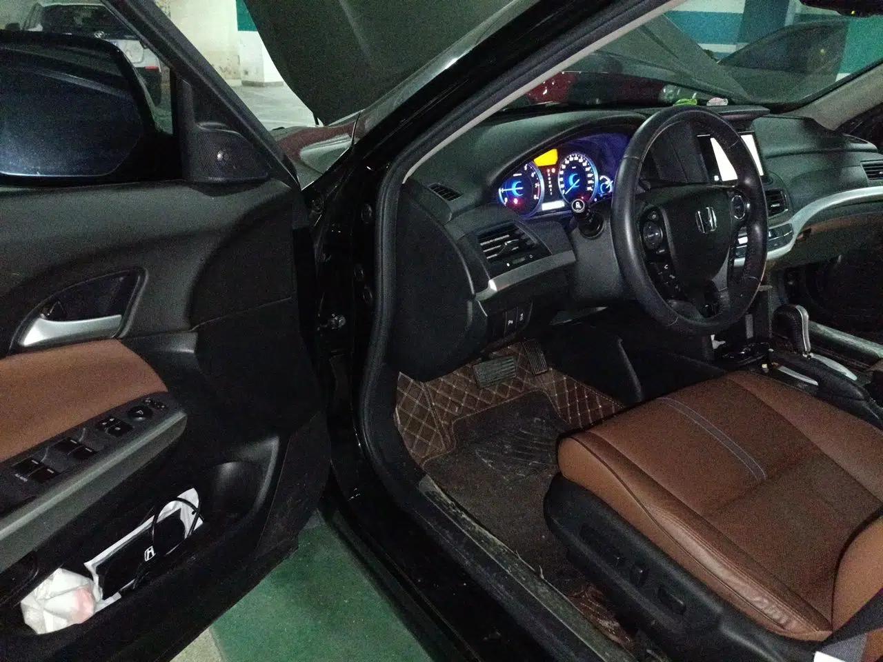 Honda Crosstour 2016 2.4L Luxury Edition — миниатюра 16