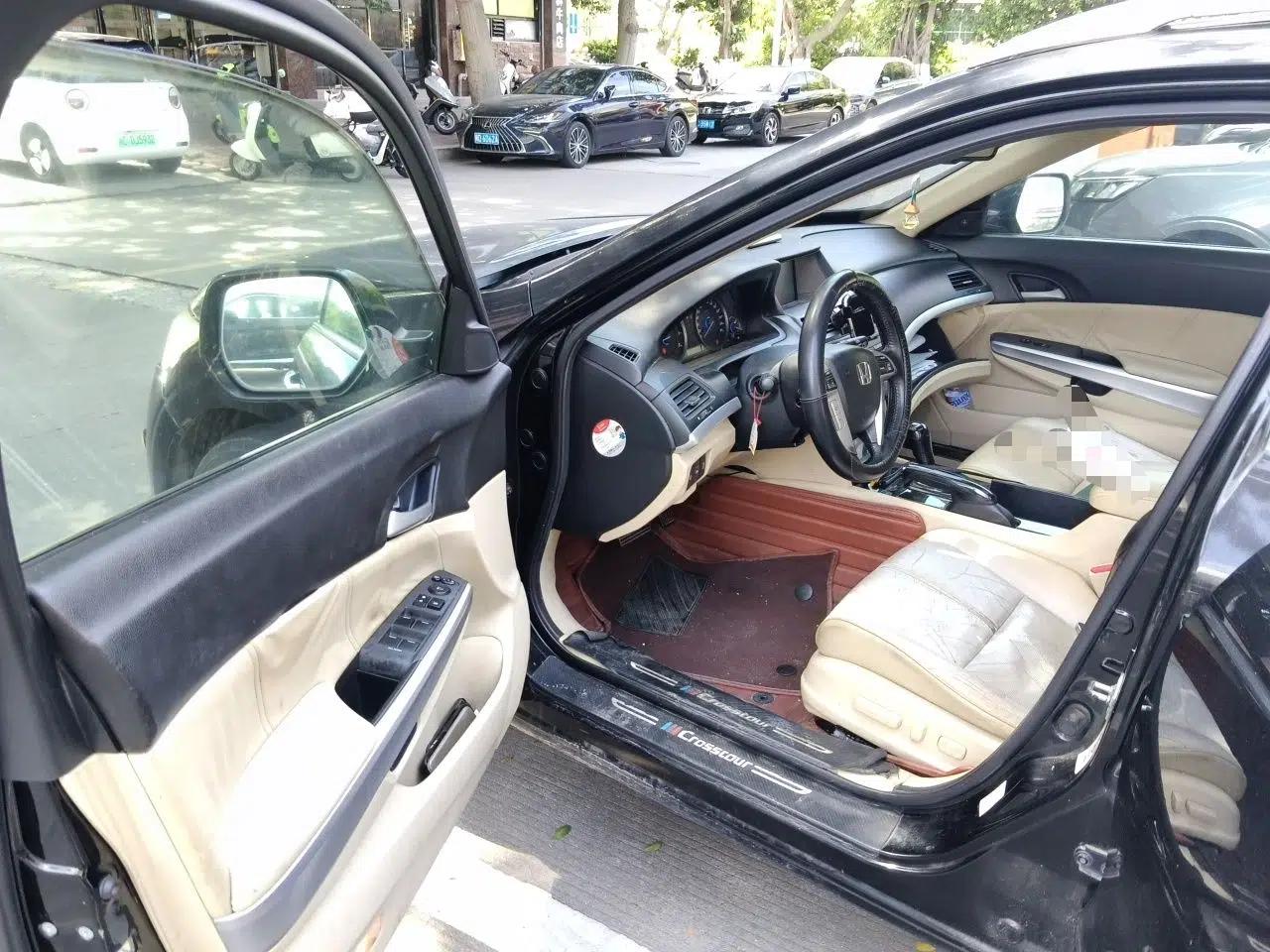 Honda Crosstour 2012 2.4L Luxury Edition — миниатюра 16