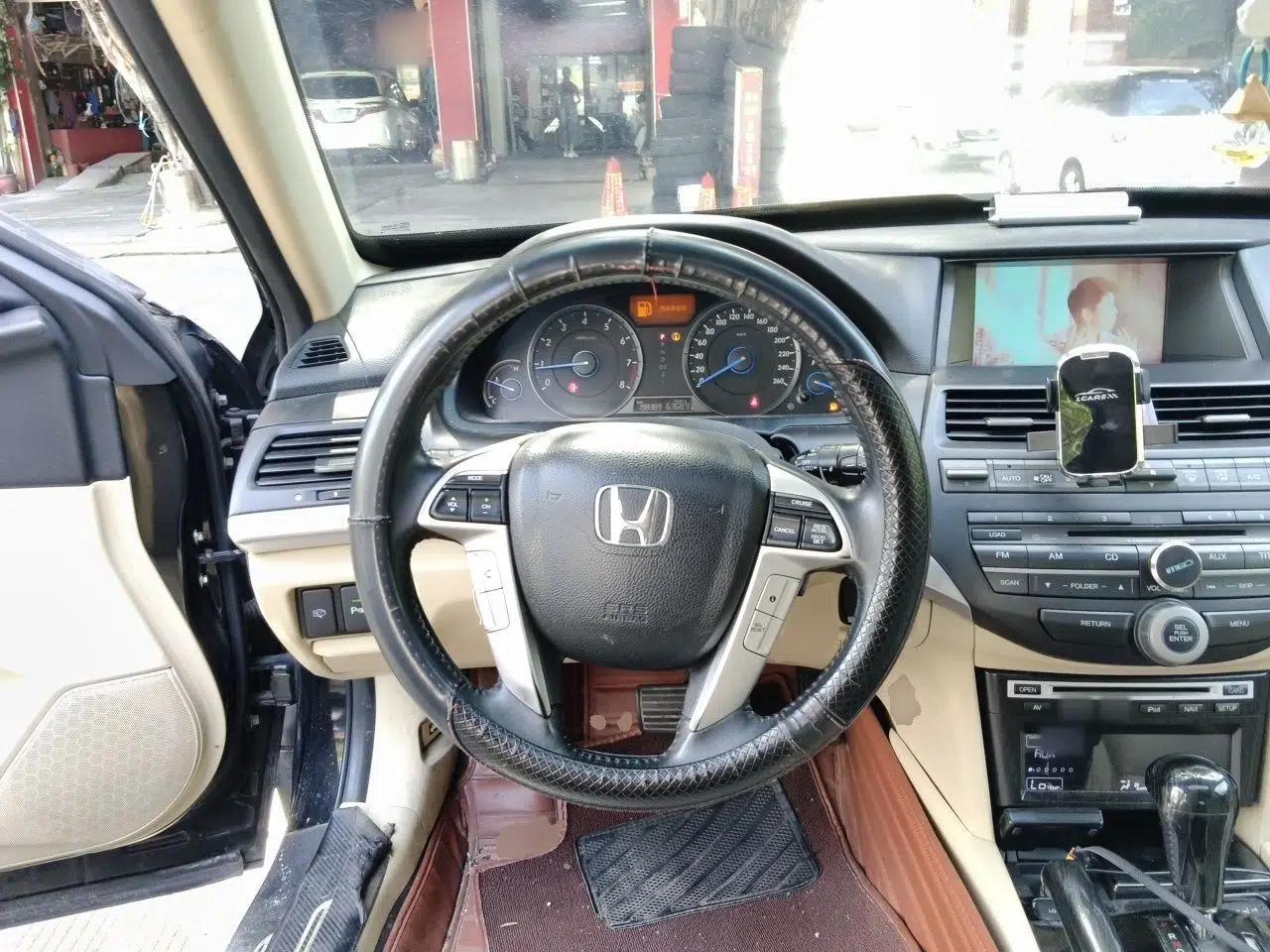 Honda Crosstour 2012 2.4L Luxury Edition — миниатюра 10