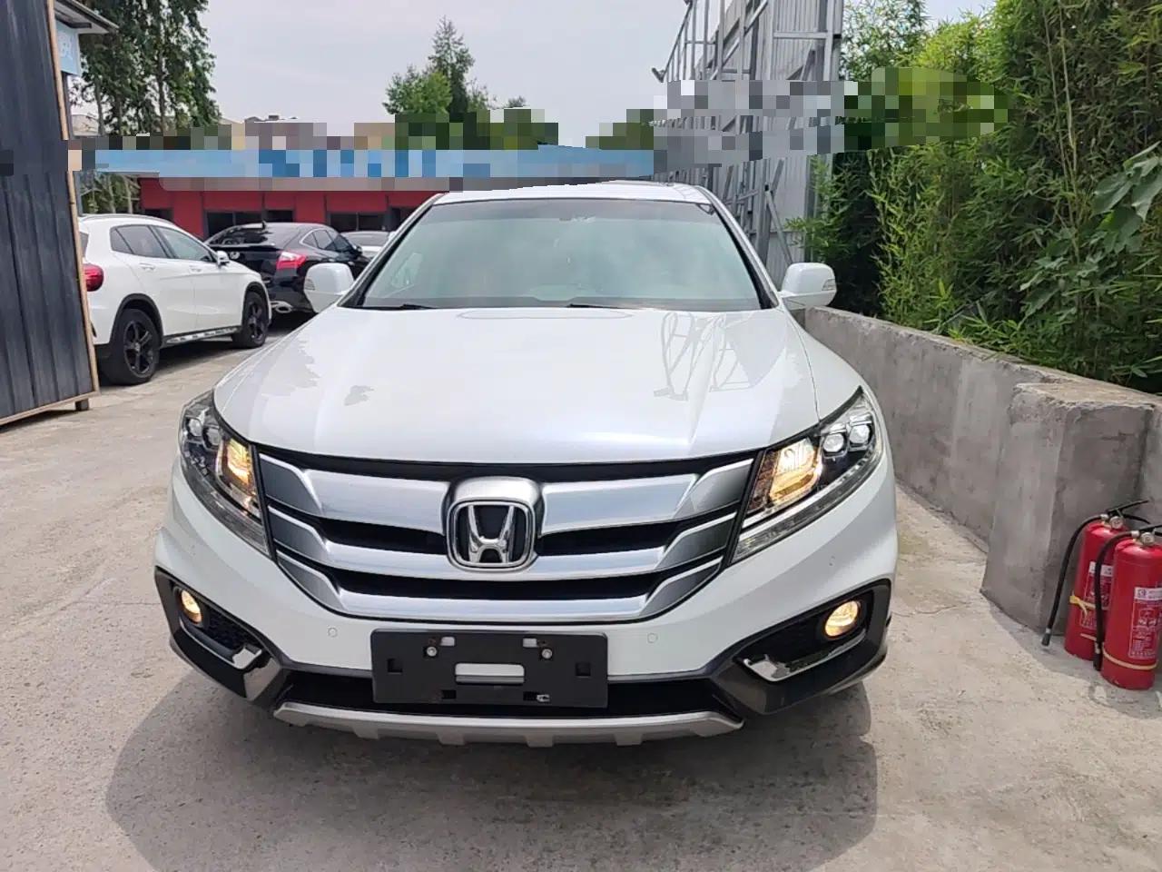Honda Crosstour 2016 2.4L Luxury Edition — миниатюра 2