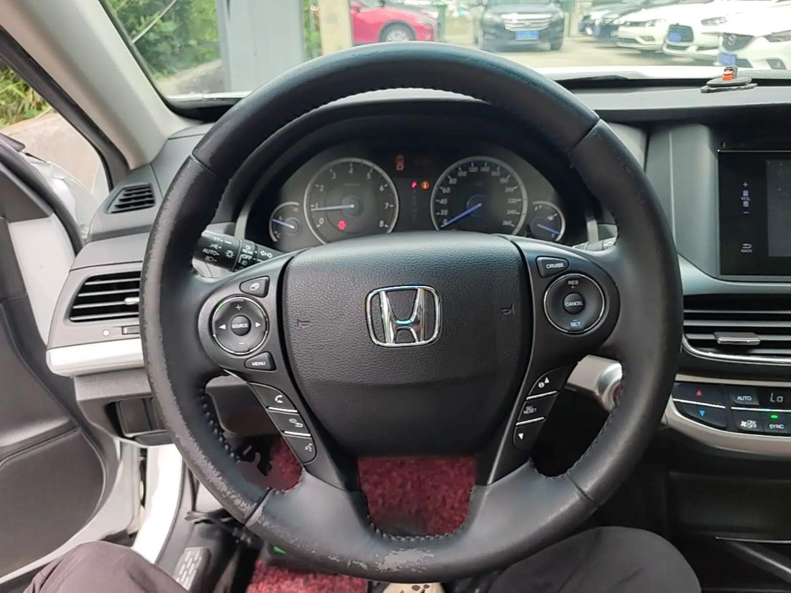 Honda Crosstour 2016 2.4L Luxury Edition — миниатюра 18