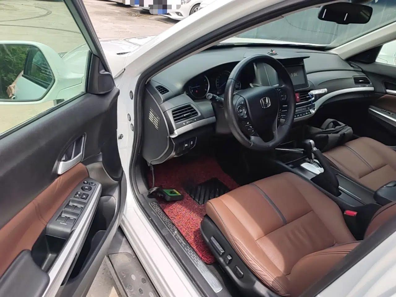 Honda Crosstour 2016 2.4L Luxury Edition — миниатюра 23