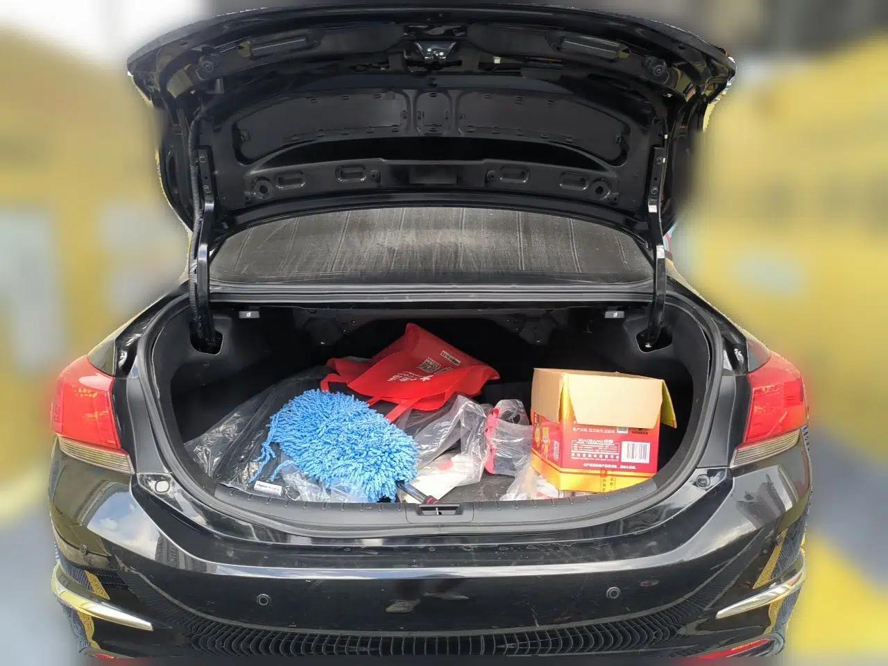 Honda Spirior 2015 2.0L Luxury Edition — миниатюра 19