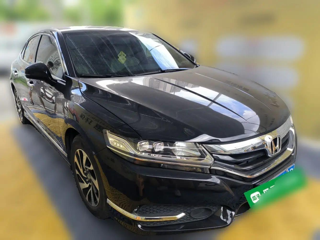 Honda Spirior 2015 2.0L Luxury Edition — миниатюра 3