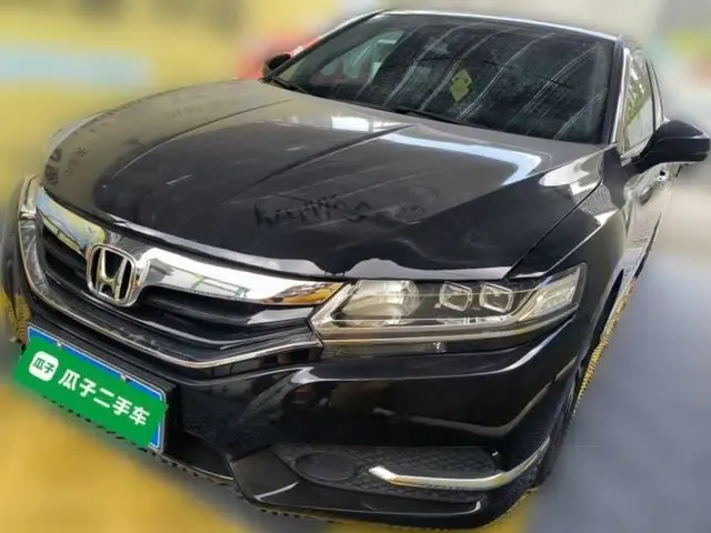 Honda Spirior 2015 2.0L Luxury Edition