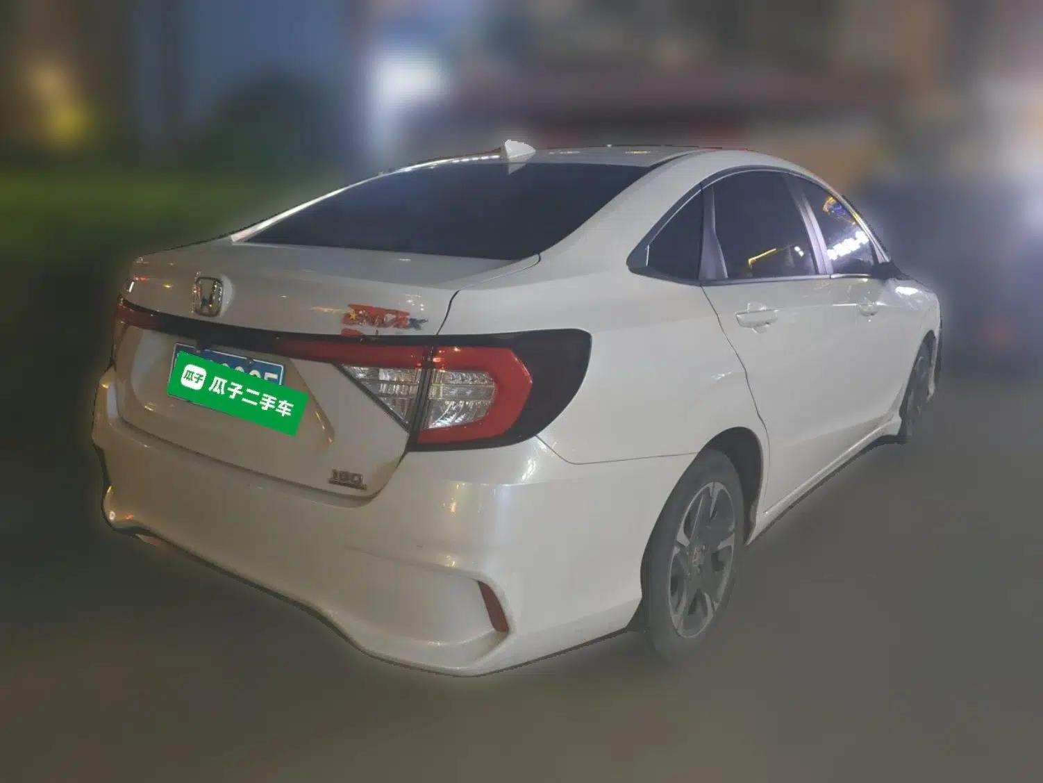 Honda Envix 2019 180TURBO CVT Enjoyment Edition China VI — миниатюра 6