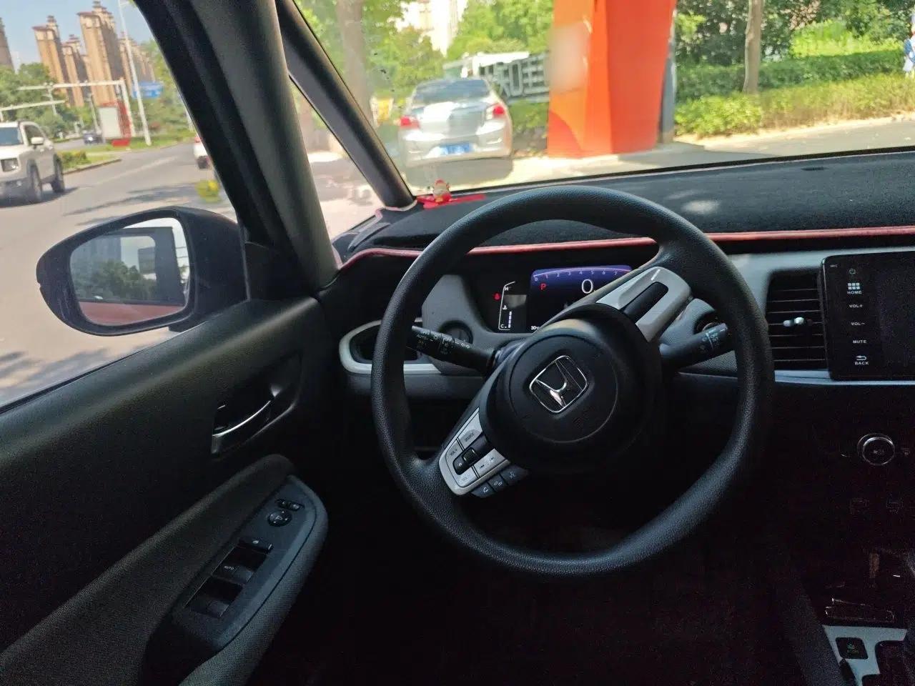 Honda LIFE 2021 1.5L CVT CRO-S Fun Edition — миниатюра 10