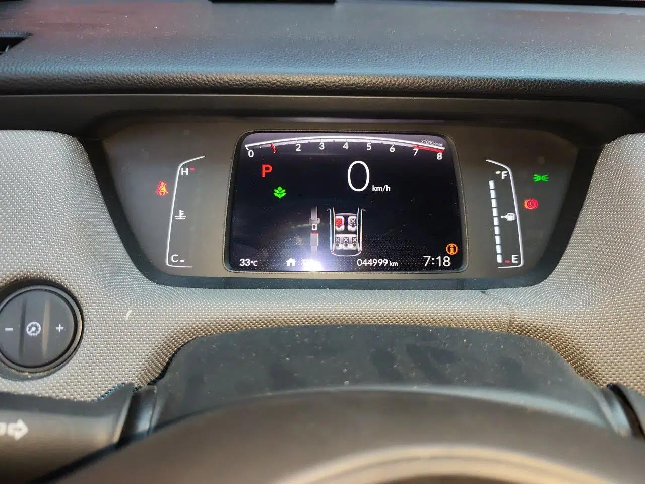 Honda LIFE 2021 1.5L CVT SPORT Heartbeat Edition — миниатюра 11