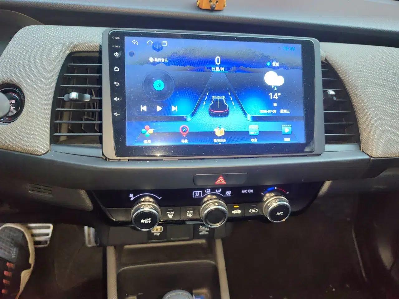 Honda LIFE 2021 1.5L CVT SPORT Heartbeat Edition — миниатюра 13