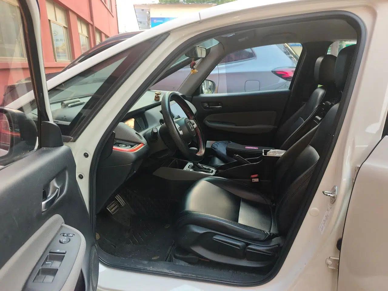 Honda LIFE 2021 1.5L CVT SPORT Heartbeat Edition — миниатюра 15