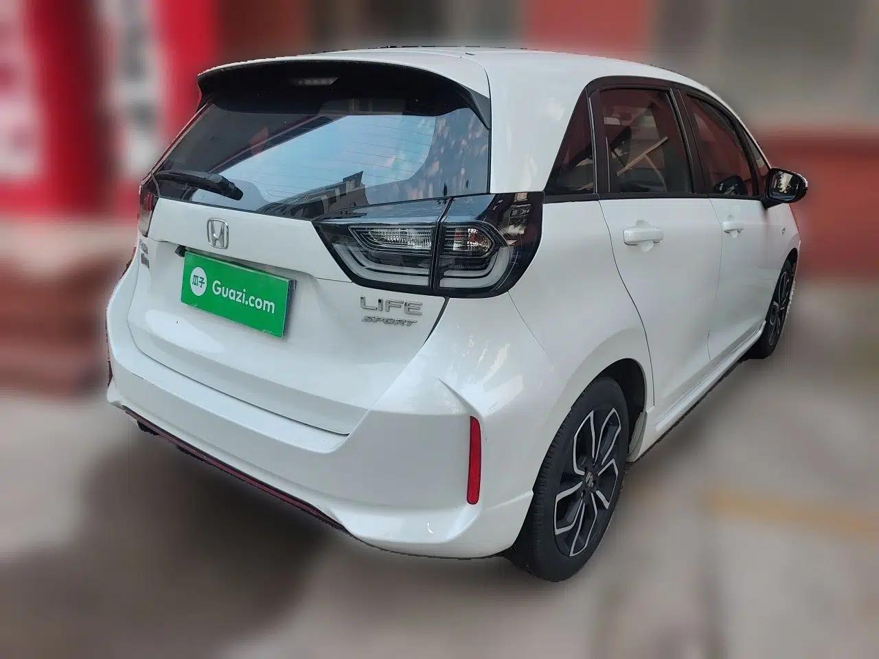 Honda LIFE 2021 1.5L CVT SPORT Heartbeat Edition — миниатюра 6