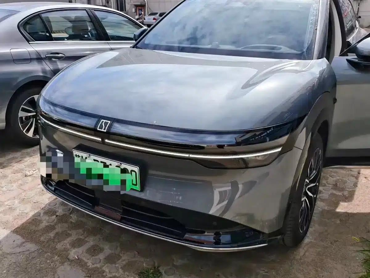 Jike 7X 2025 75kWh Rear-Wheel Drive Intelligent Driving Edition — миниатюра 1