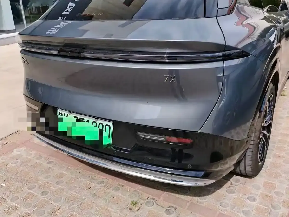Jike 7X 2025 75kWh Rear-Wheel Drive Intelligent Driving Edition — миниатюра 4