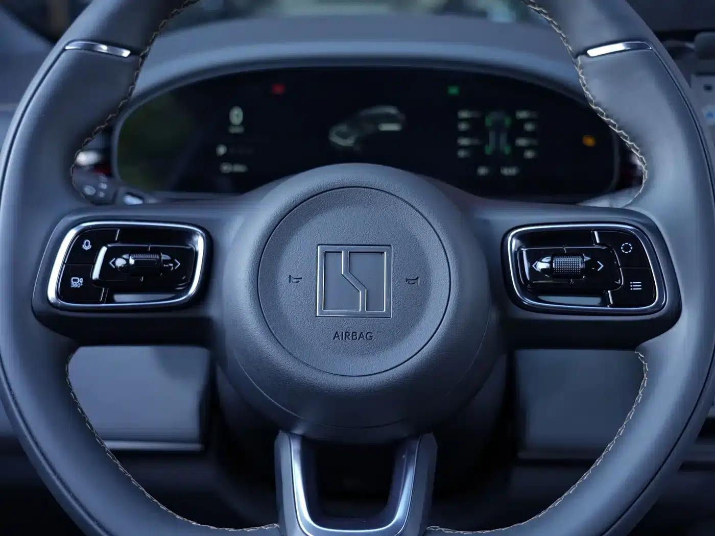 Jike 7X 2025 75kWh Rear-Wheel Drive Intelligent Driving Edition — миниатюра 14