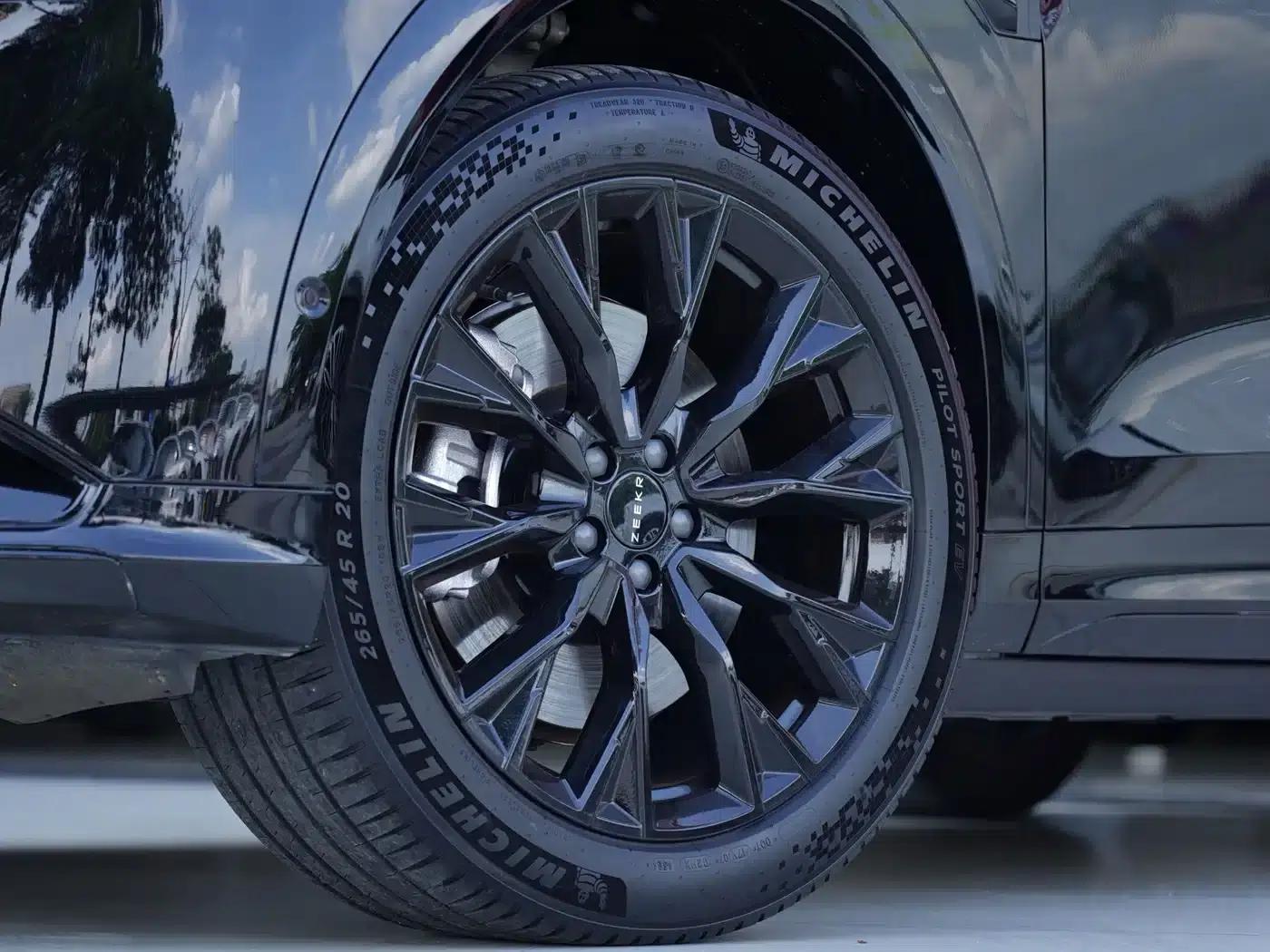 Jike 7X 2025 75kWh Rear-Wheel Drive Intelligent Driving Edition — миниатюра 21