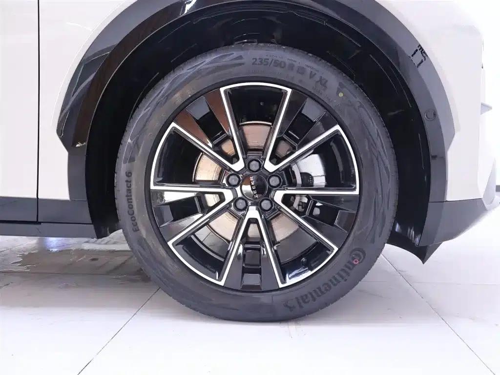 Extreme Krypton X 2025 Four-Seat Rear-Wheel Drive Cube Edition — миниатюра 6