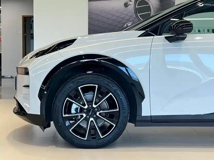 Extreme Krypton X 2025 Four-Seat Rear-Wheel Drive Cube Edition — миниатюра 4