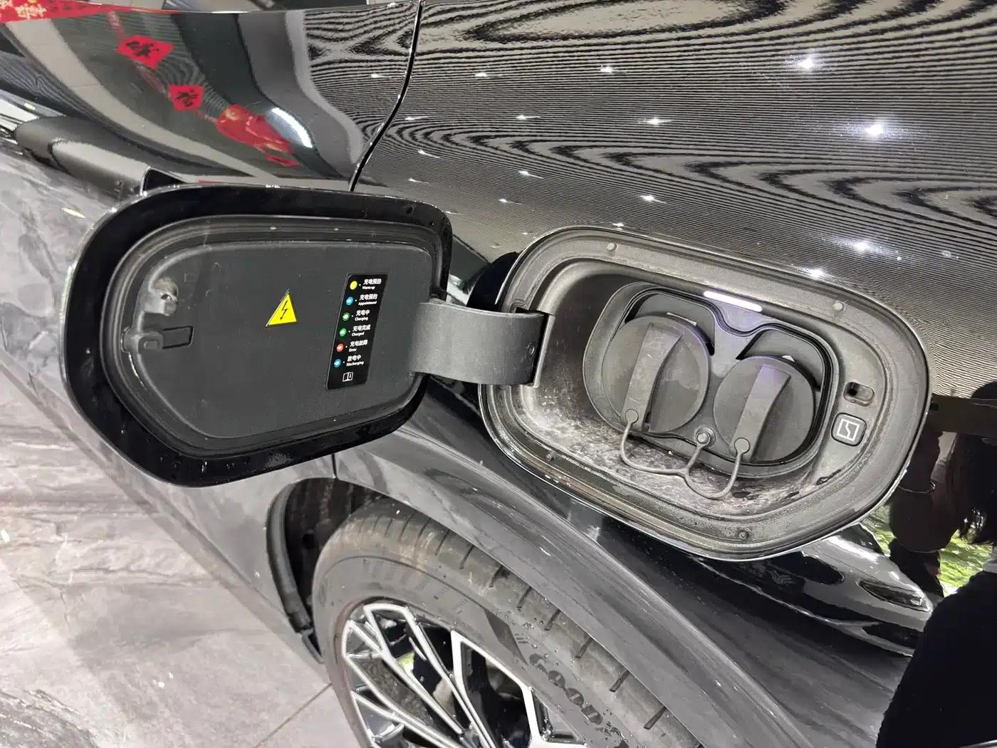 Extreme Krypton 007 2024 All-Wheel Drive Intelligent Driving Edition 100kWh — миниатюра 25