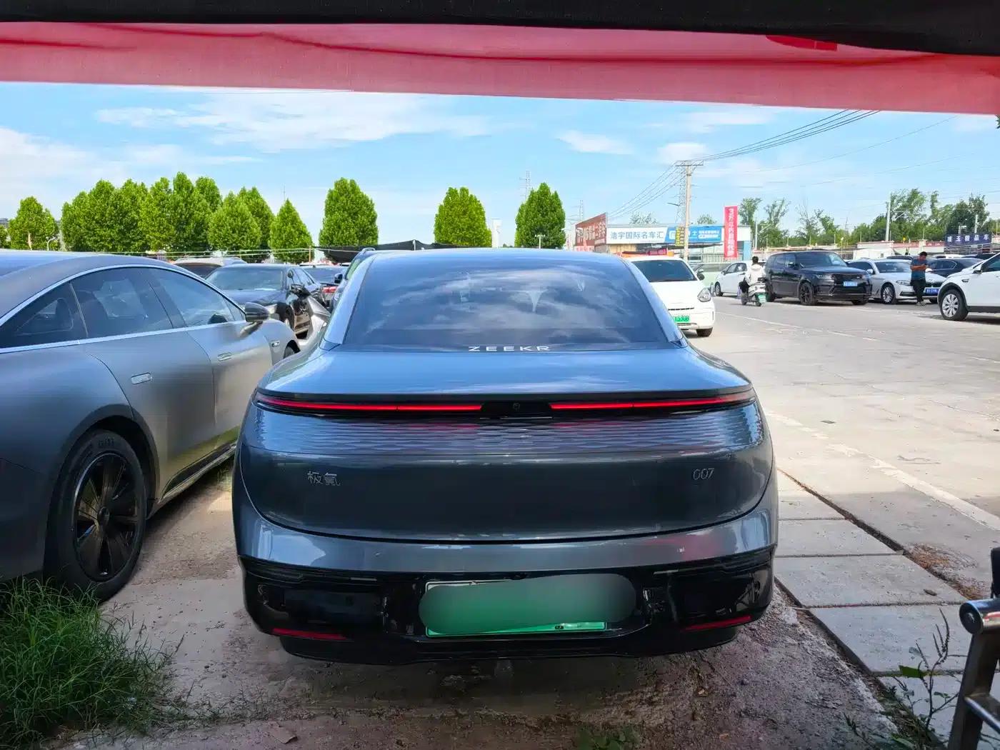 Jike 007 2024 Rear-Wheel Drive Intelligent Driving Edition 75kWh — миниатюра 7