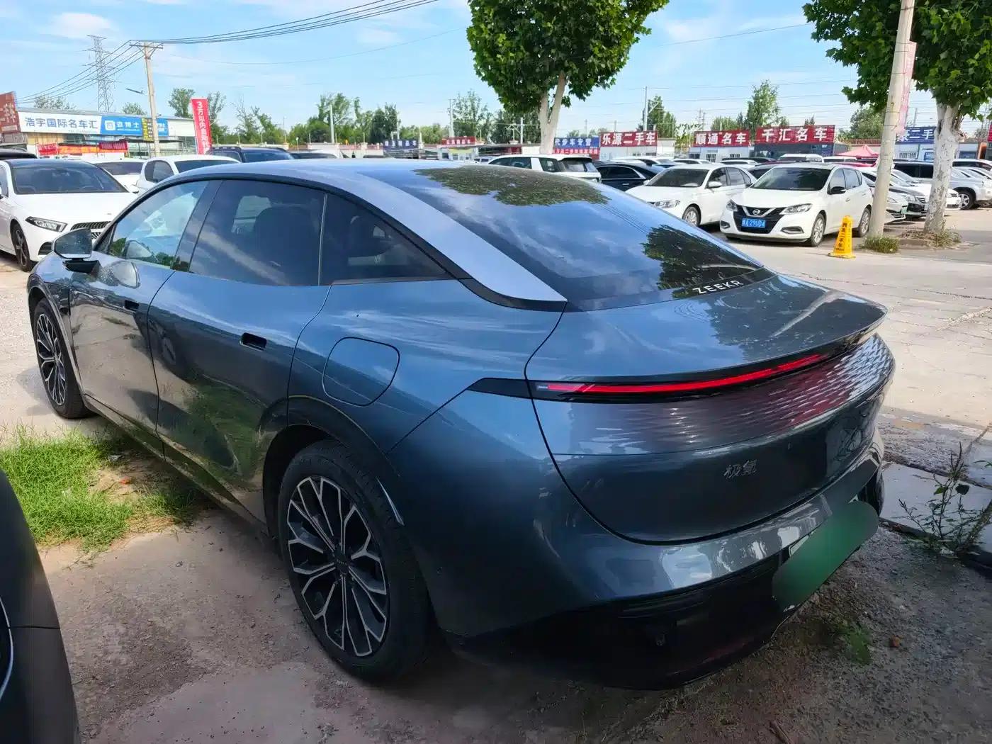 Jike 007 2024 Rear-Wheel Drive Intelligent Driving Edition 75kWh — миниатюра 8