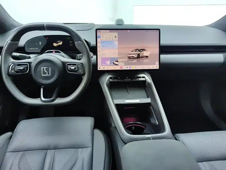 Extreme Krypton 007GT 2025 All-Wheel Drive Intelligent Driving Edition 75kWh — миниатюра 12