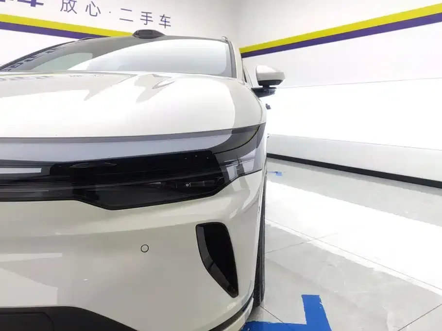 Extreme Krypton 007GT 2025 All-Wheel Drive Intelligent Driving Edition 75kWh — миниатюра 5