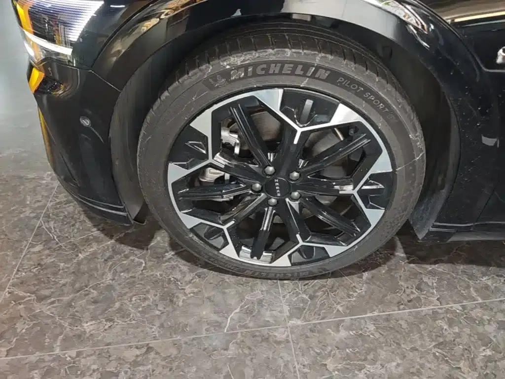 Jike 007GT 2025 Rear-Wheel Drive Intelligent Driving Edition 75kWh — миниатюра 23