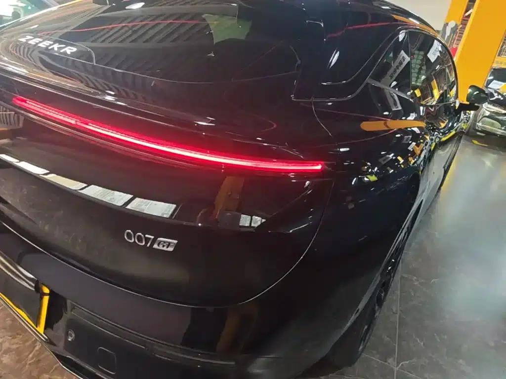Jike 007GT 2025 Rear-Wheel Drive Intelligent Driving Edition 75kWh — миниатюра 8