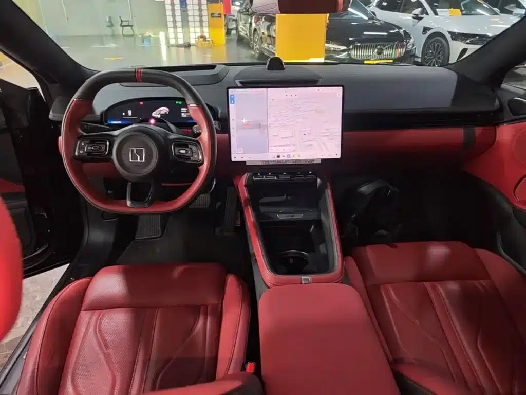 Jike 007GT 2025 Rear-Wheel Drive Intelligent Driving Edition 75kWh — миниатюра 10