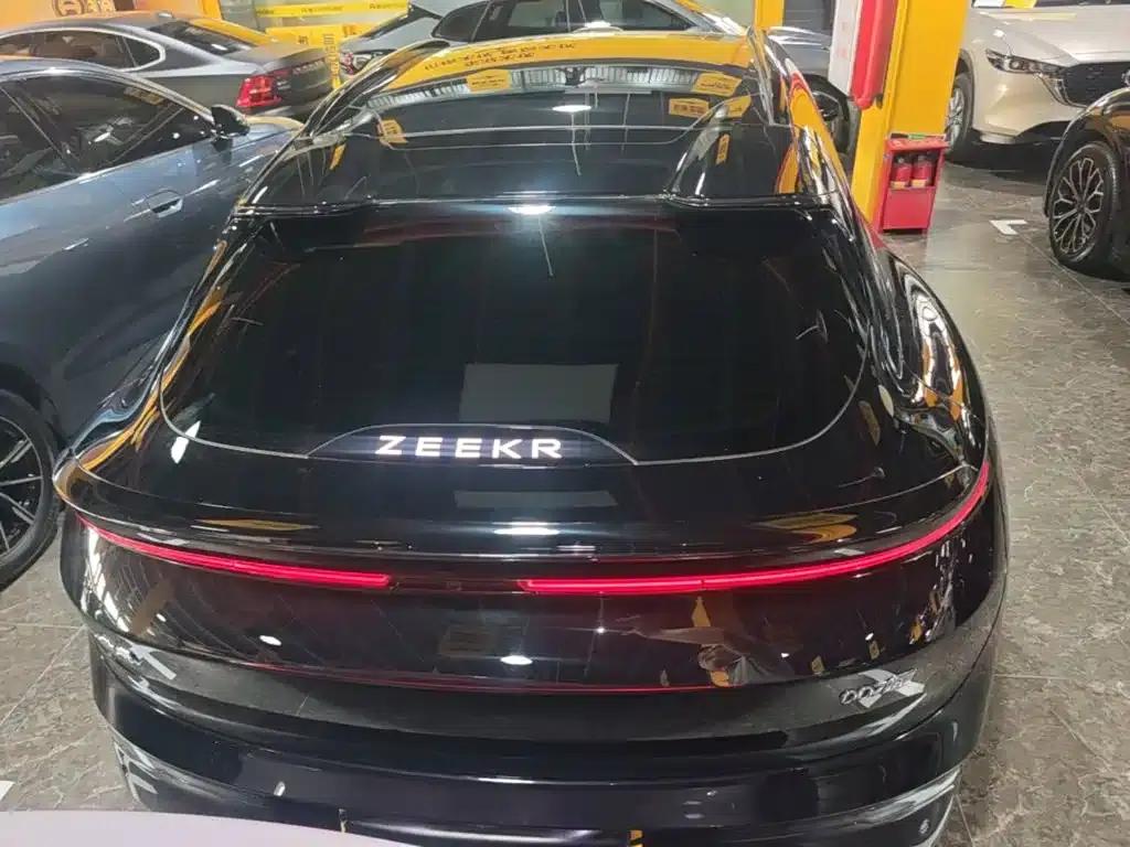 Jike 007GT 2025 Rear-Wheel Drive Intelligent Driving Edition 75kWh — миниатюра 6