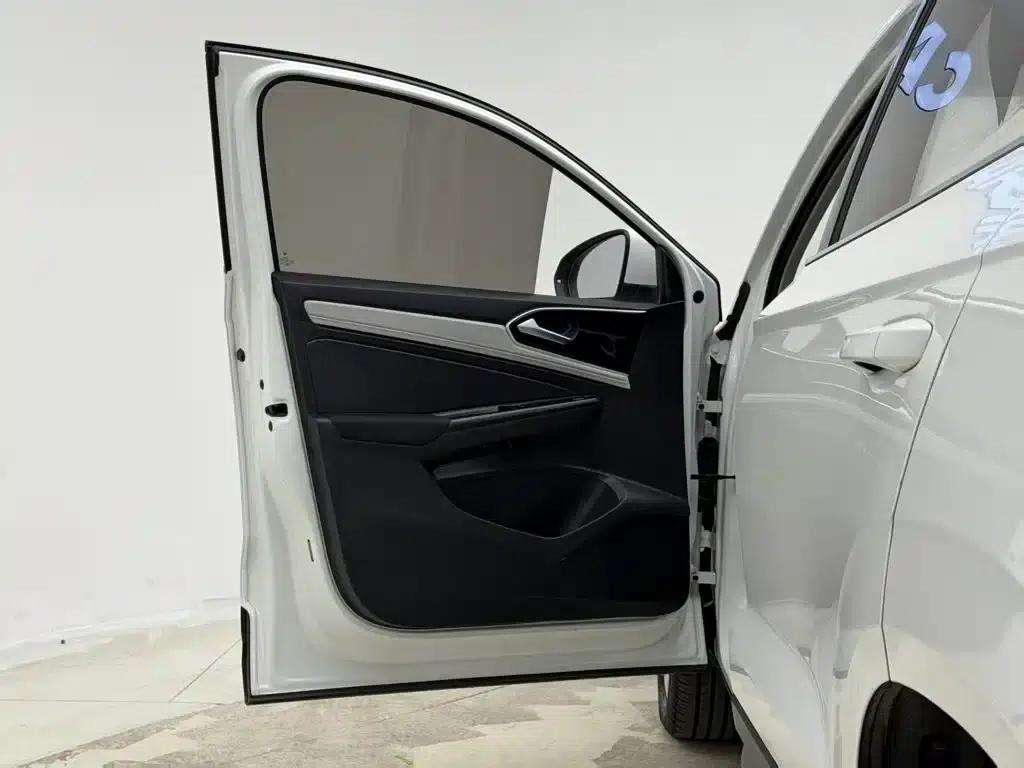 Jetta VS7 2023 280TSI Automatic Entry-Level Edition — миниатюра 12