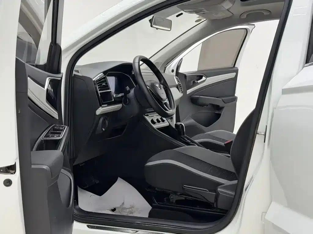 Jetta VS7 2023 280TSI Automatic Entry-Level Edition — миниатюра 13