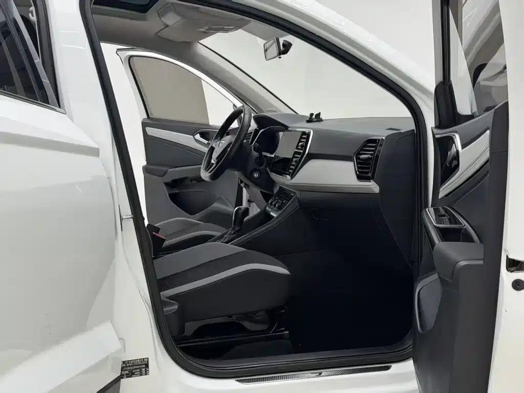 Jetta VS7 2023 280TSI Automatic Entry-Level Edition — миниатюра 14