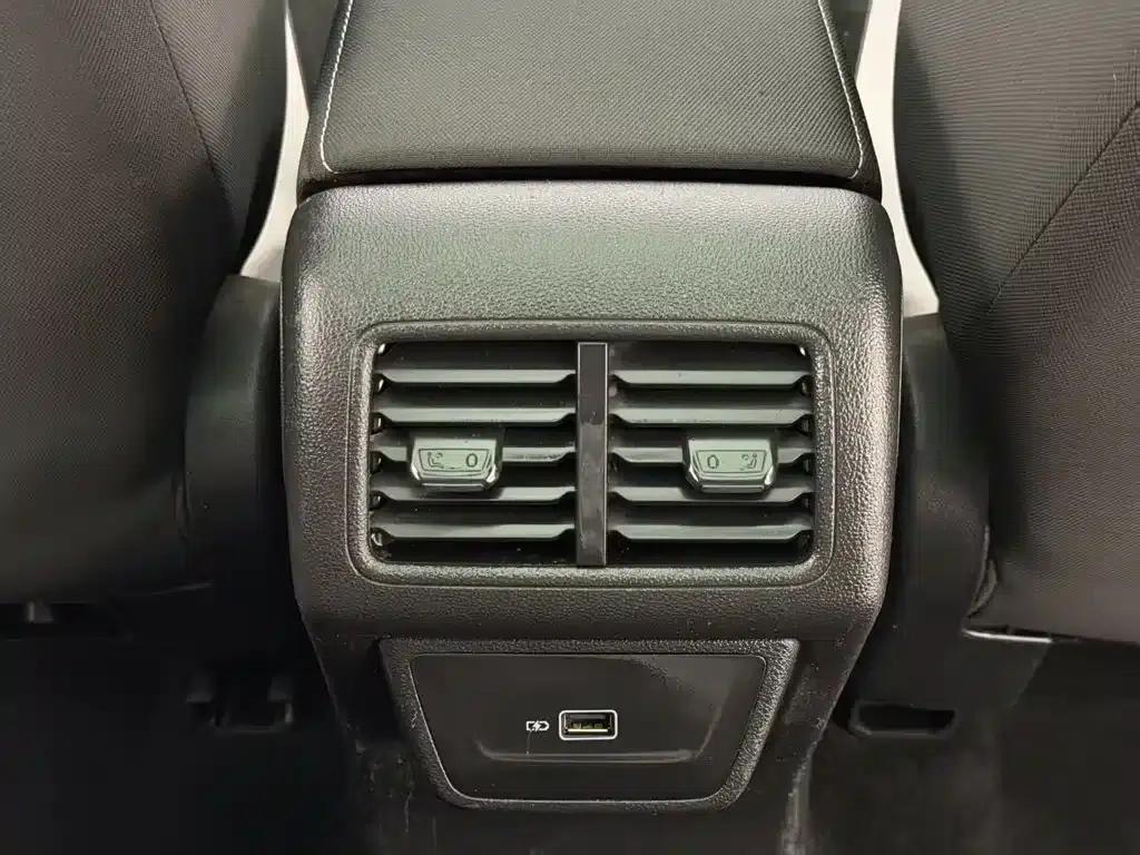 Jetta VS7 2023 280TSI Automatic Entry-Level Edition — миниатюра 21