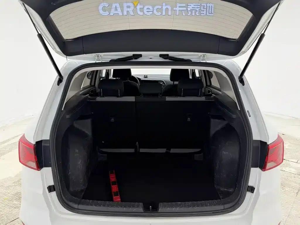Jetta VS7 2023 280TSI Automatic Entry-Level Edition — миниатюра 10