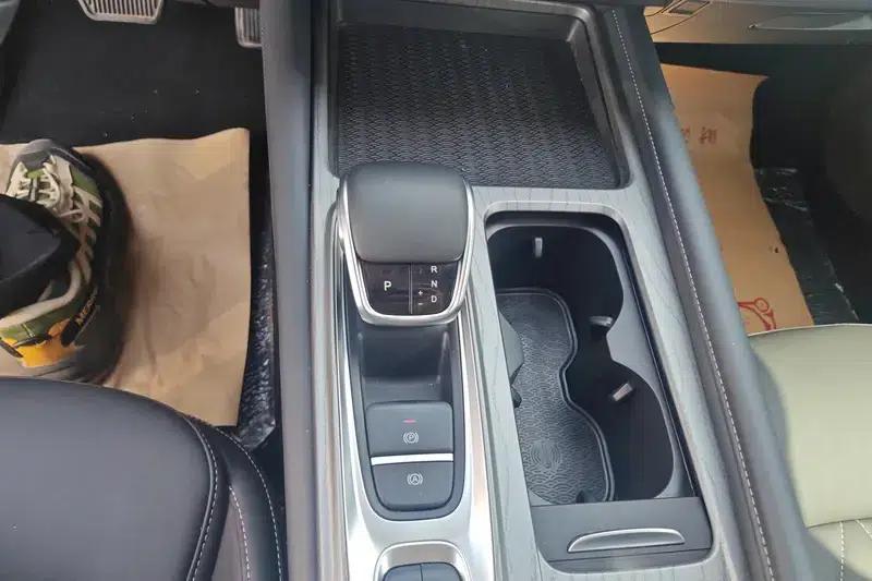 Chery Arrizo 8 2024 1.6TGDI DCT Premium Edition — миниатюра 15