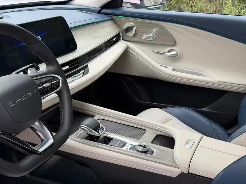 Chery Arrizo 8 2022 1.6TGDI DCT Premium — миниатюра 15