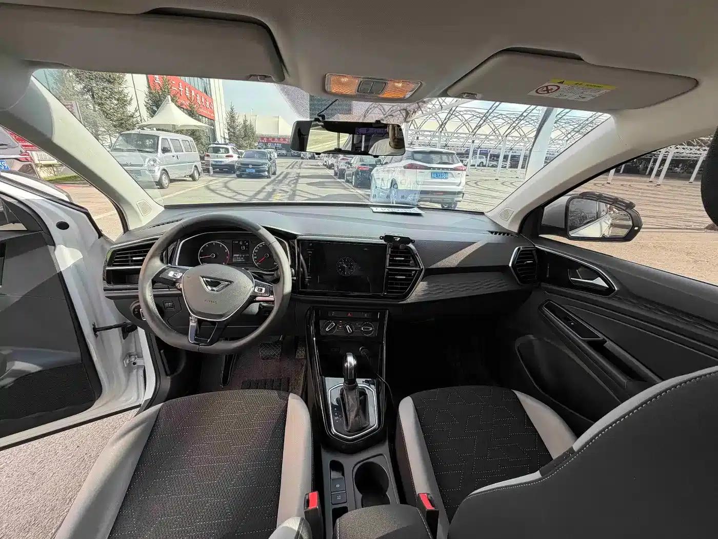 Jetta VS5 2022 280TSI Automatic Pro — миниатюра 6