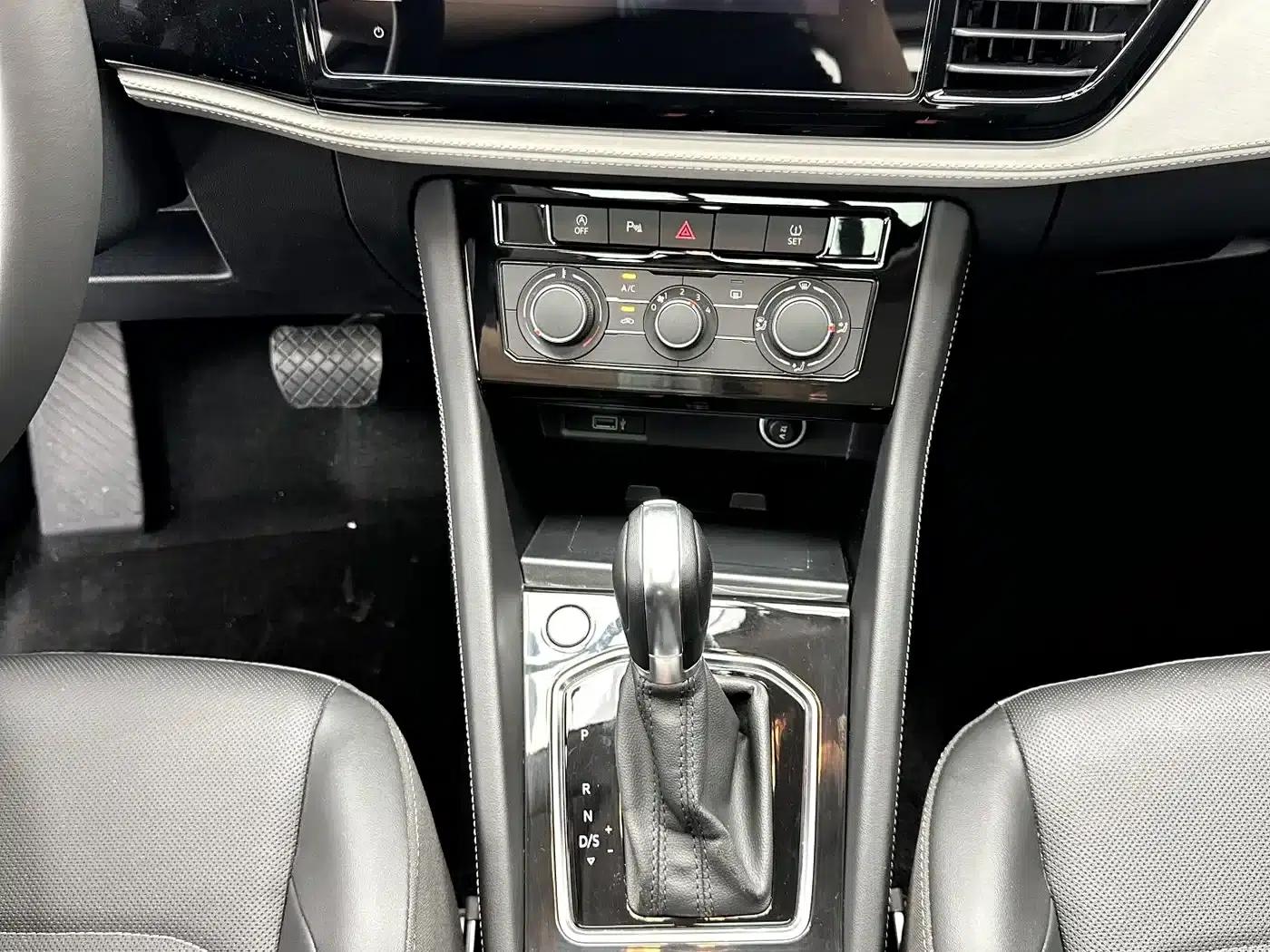 Jetta VS5 2022 280TSI Automatic Enjoyment Edition — миниатюра 16