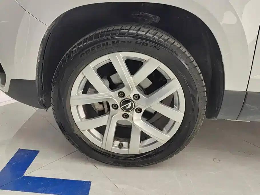 Jetta VS5 2023 280TSI Automatic Entry-Level Model — миниатюра 6