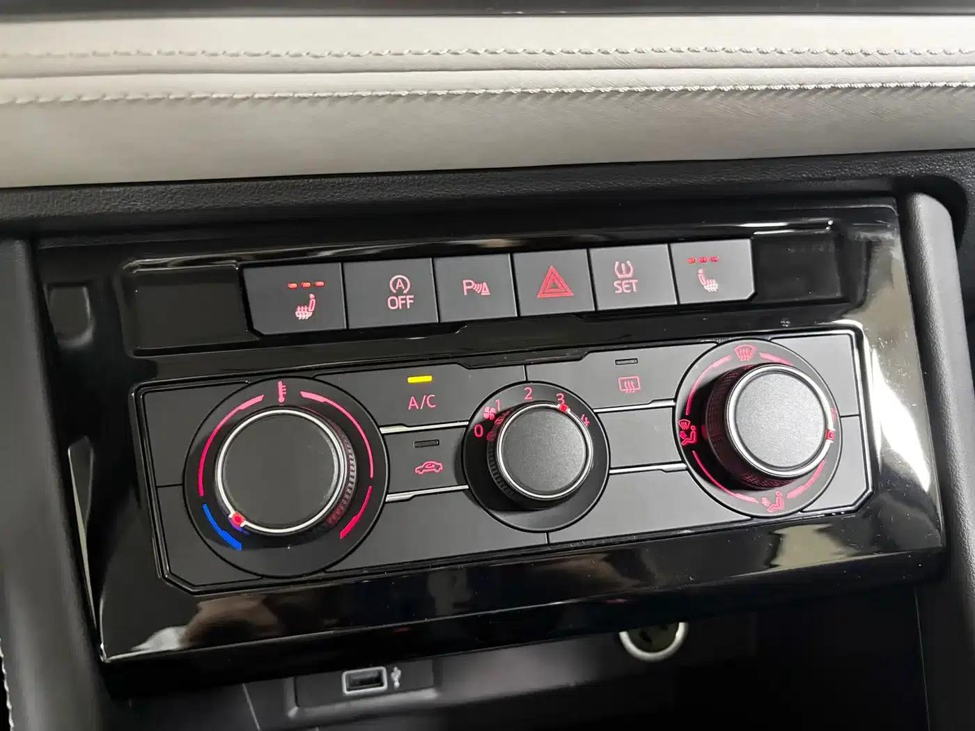 Jetta VS5 2022 280TSI Automatic Enjoyment Edition — миниатюра 16