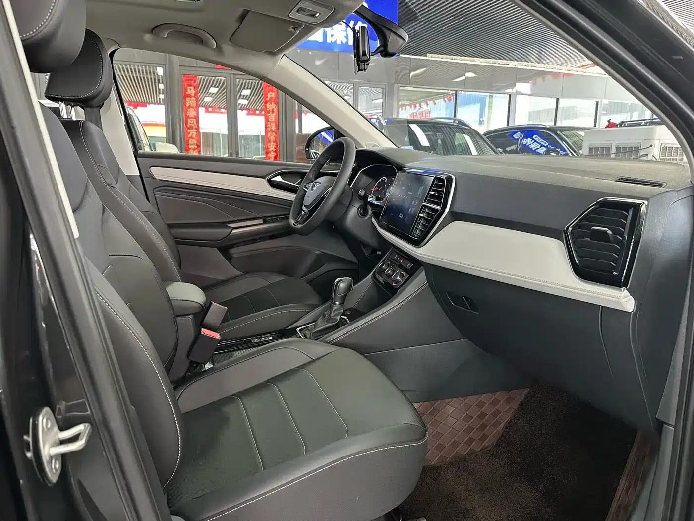 Jetta VS5 2023 280TSI Automatic Enjoyment Edition — миниатюра 9