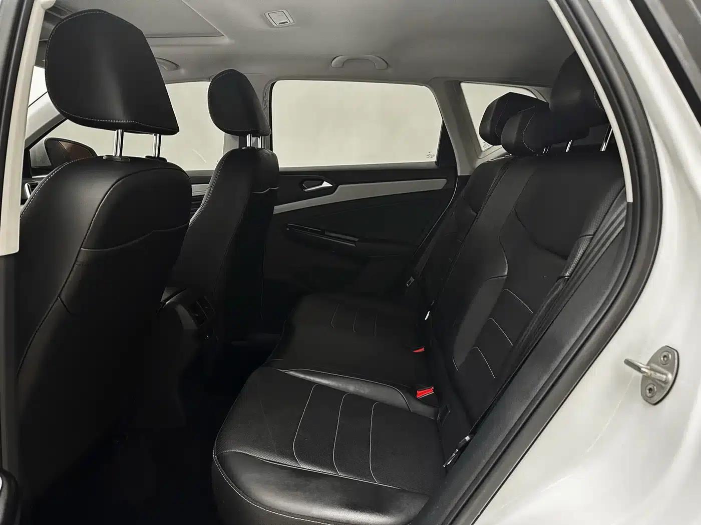 Jetta VS5 2023 280TSI Automatic Enjoyment Edition — миниатюра 13