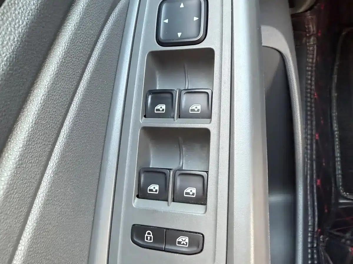 Jetta VS5 2019 280TSI Automatic Entry-Level Model — миниатюра 14