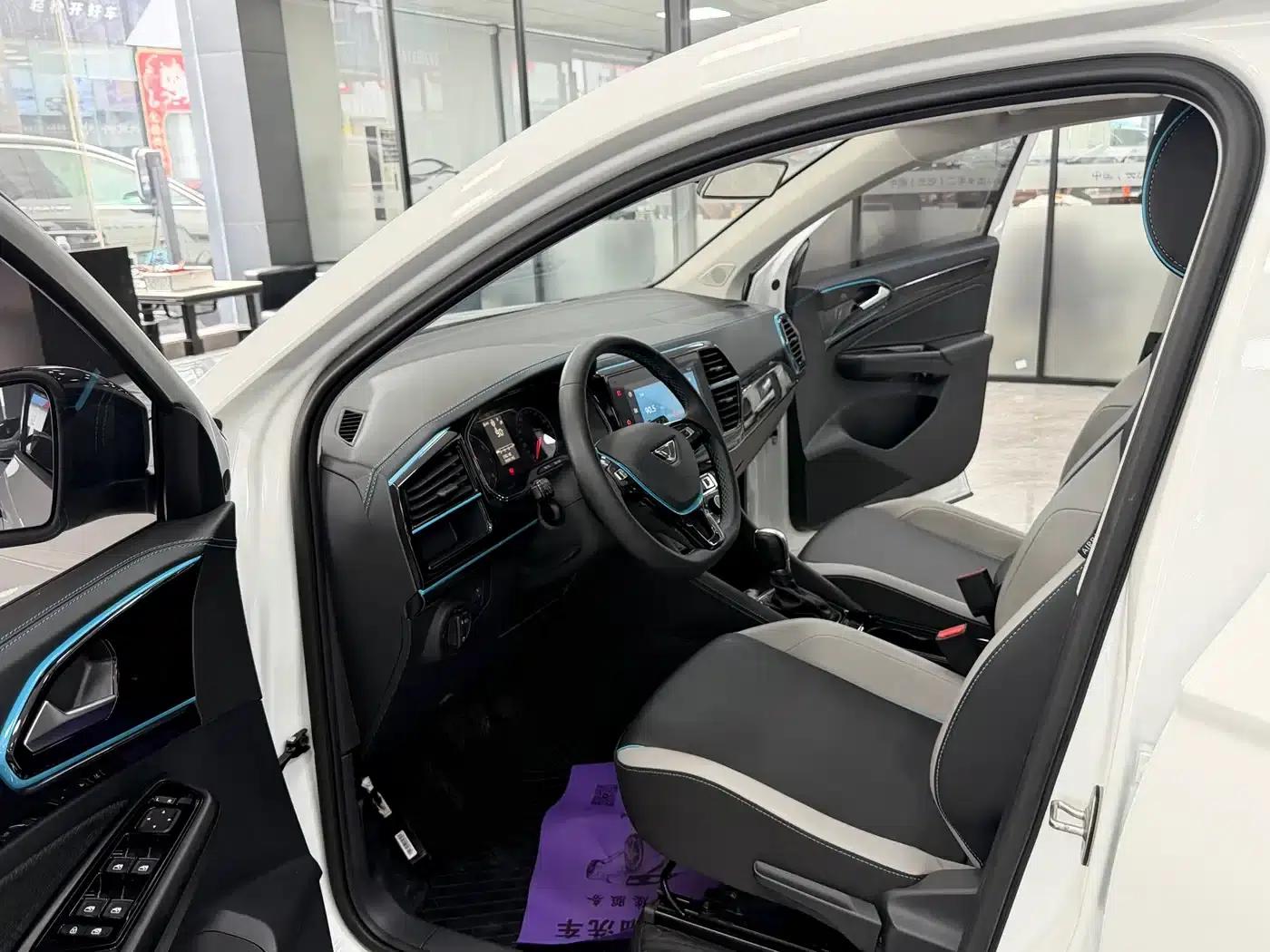 Jetta VS5 2023 280TSI Automatic High Gloss Enjoyment Edition — миниатюра 4