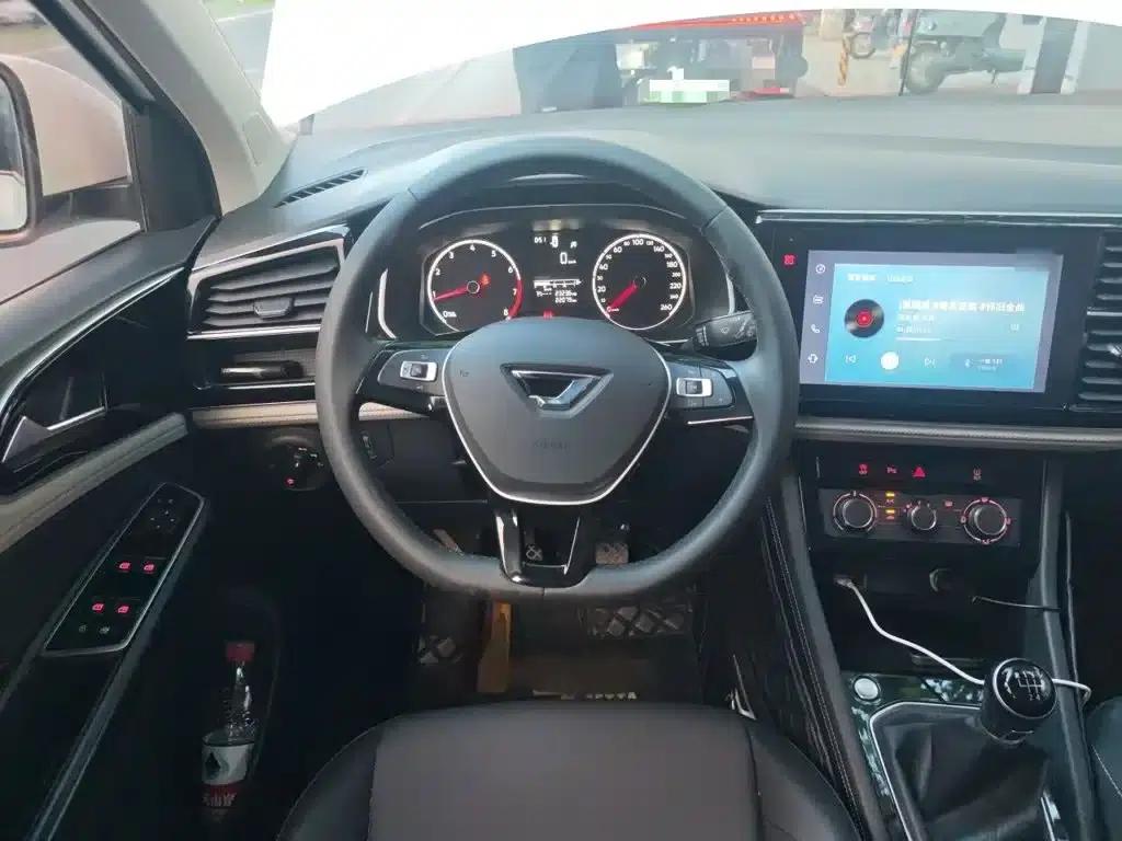 Jetta VS5 2022 280TSI Manual Enjoyment Edition — миниатюра 3