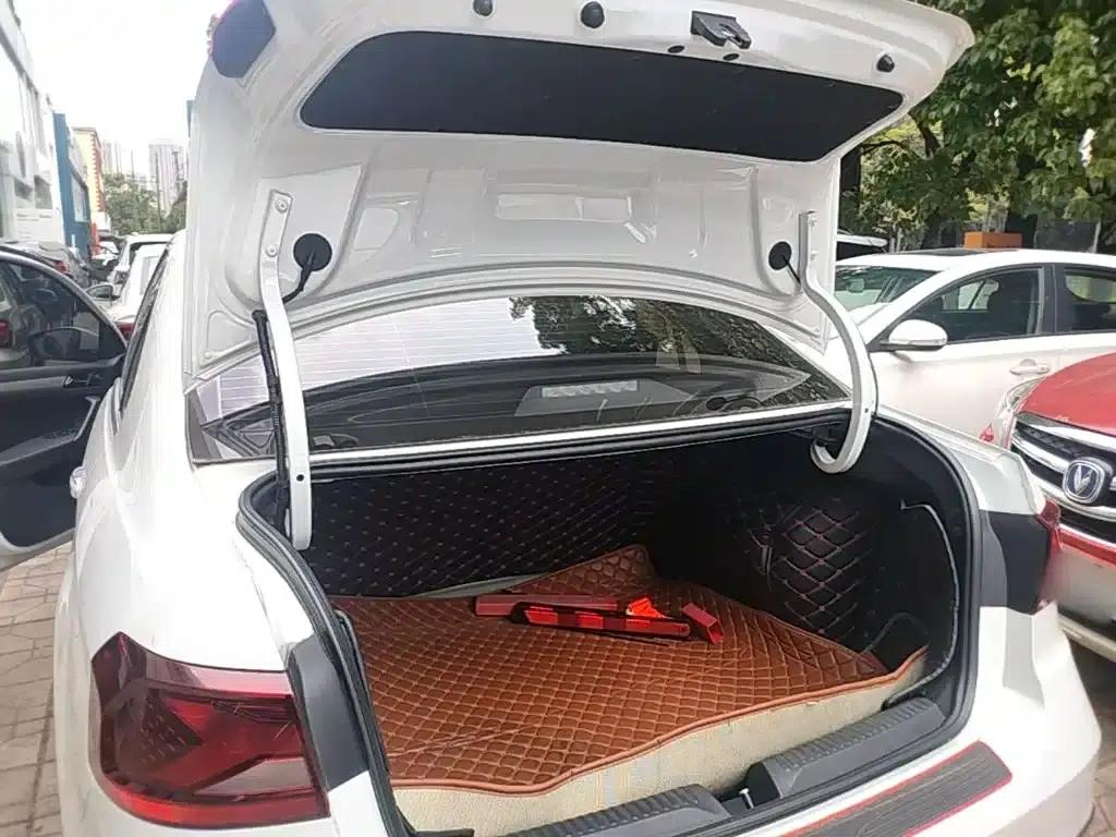 Jetta VA3 2019 1.5L Manual Enjoy Edition — миниатюра 19